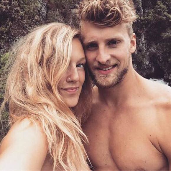 Meet your Posher, Stephanie - Picture 1 of 1